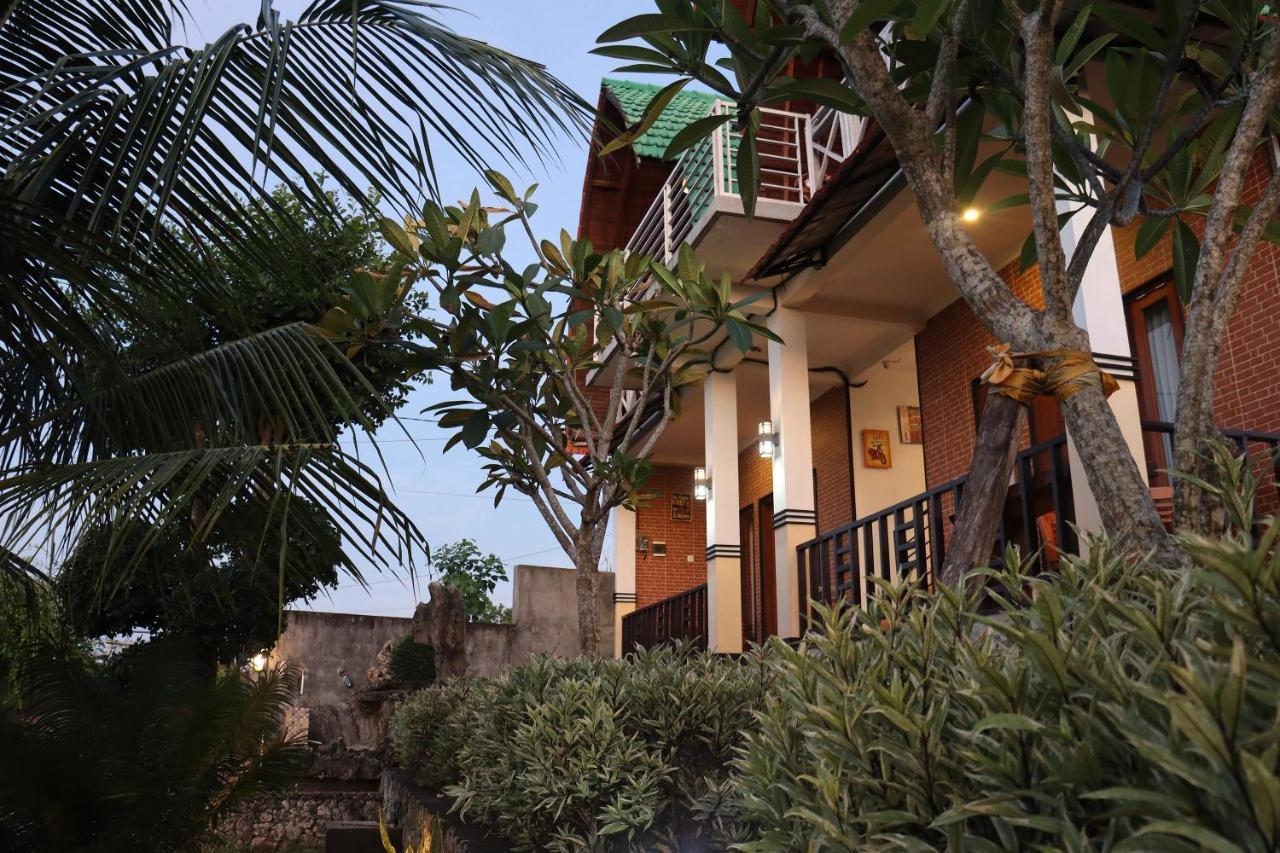 Sunny Point Penida Hotel Ped Bagian luar foto
